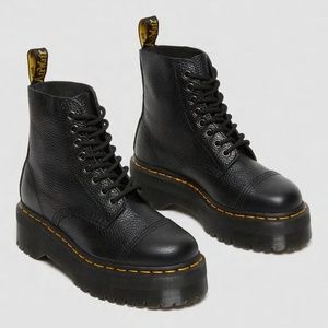 Dr. Martens Sinclair Milled Nappa Leather Platform Boots Size 10 Black